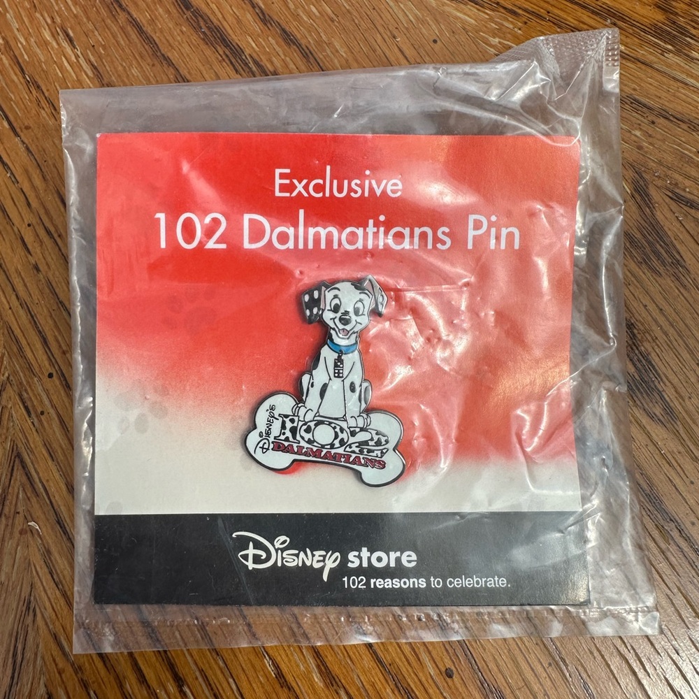 1999 Disney Store Exclusive 102 Dalmatians Collectible Pin